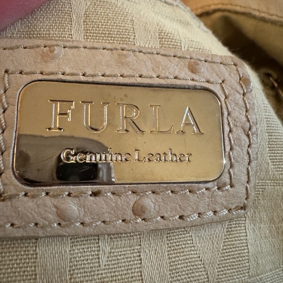 Furla Elisabeth Ostrich hobo bag %100 percent leather - Picture 16 of 16